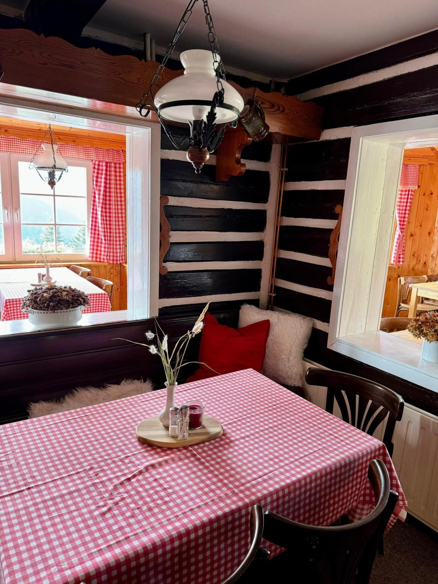 Bila Labut Horsky Hotylek Hotel Pec pod Snezkou Exterior photo