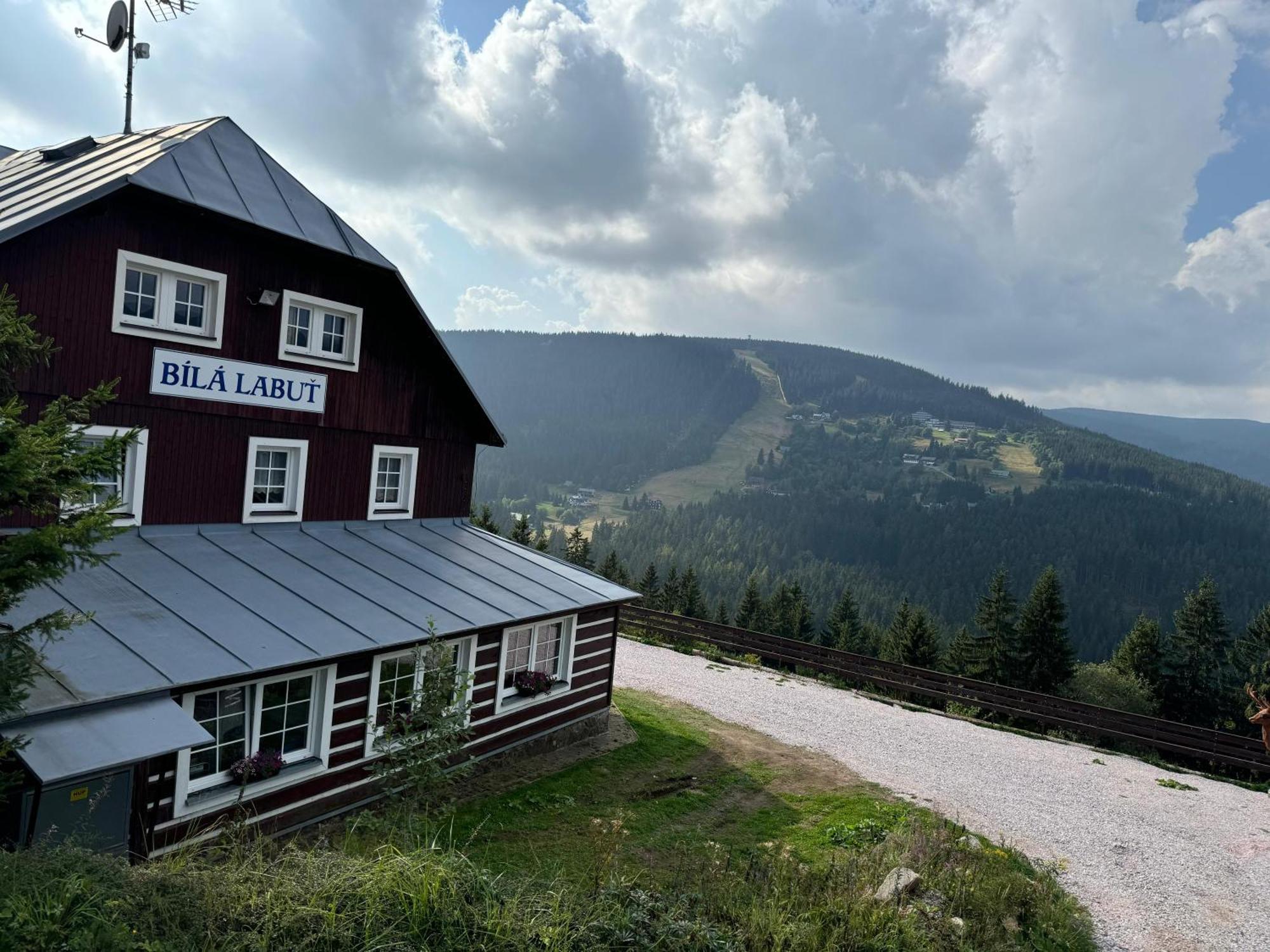 Bila Labut Horsky Hotylek Hotel Pec pod Snezkou Exterior photo