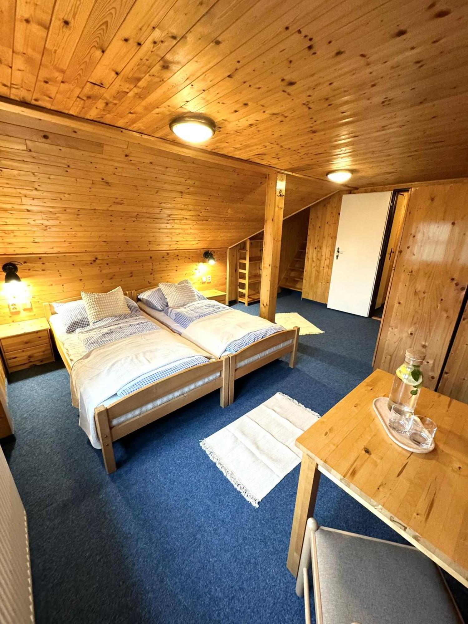 Bila Labut Horsky Hotylek Hotel Pec pod Snezkou Room photo