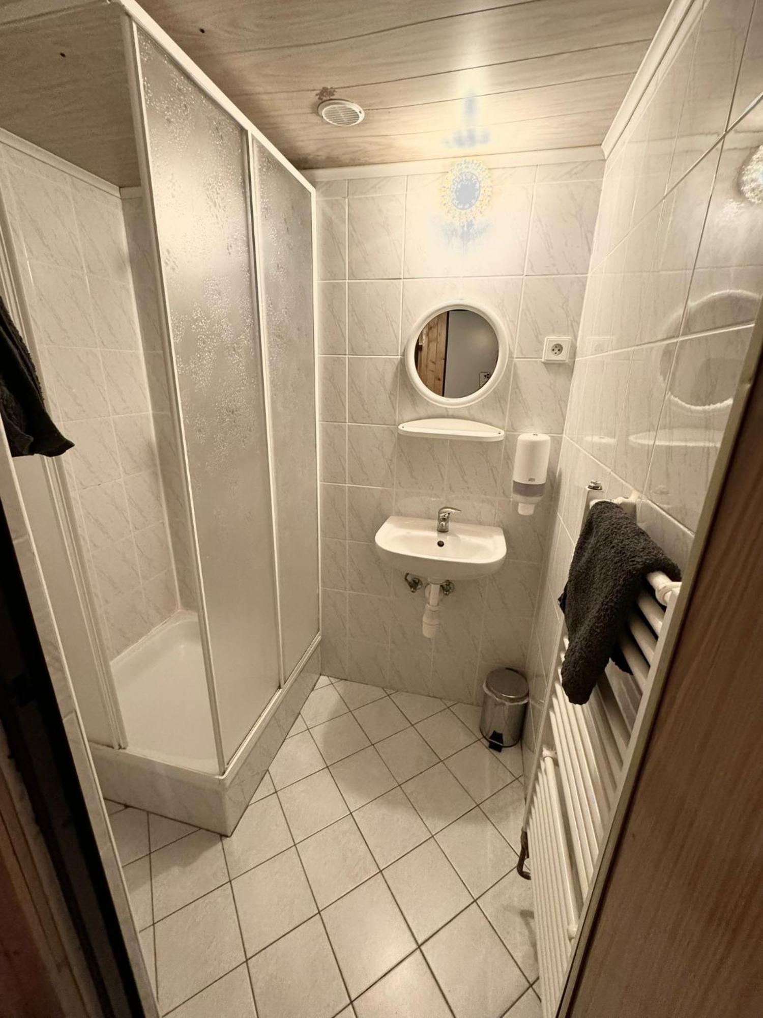 Bila Labut Horsky Hotylek Hotel Pec pod Snezkou Room photo