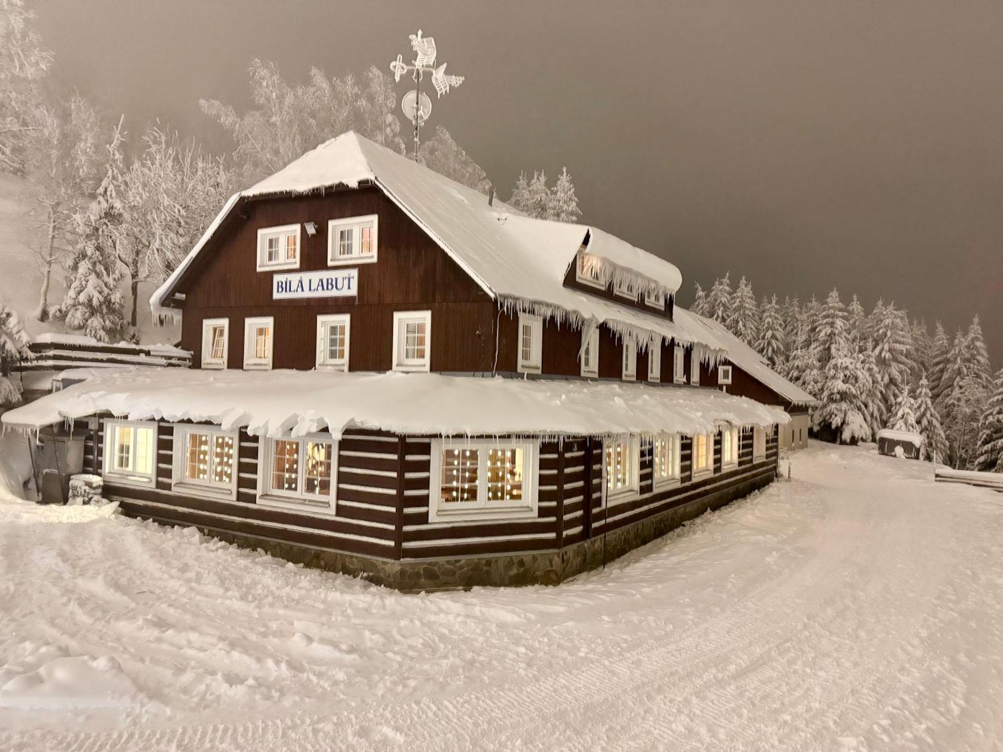 Bila Labut Horsky Hotylek Hotel Pec pod Snezkou Exterior photo